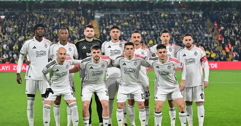 Beşiktaş ın tecrübeli oyuncusunda kart isyanı! Bize çıkıyor, rakiplere çıkmıyor