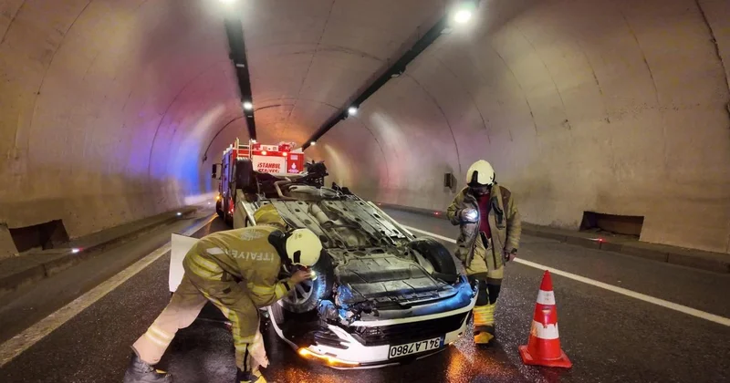 İstanbul da yağış nedeniyle kontrolü kaybeden araç tünelde takla attı