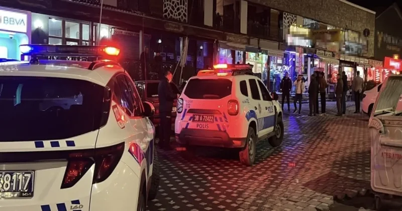 Kayseri’de kıraathanede bıçaklı kavga: 19 yaşındaki genç ağır yaralı