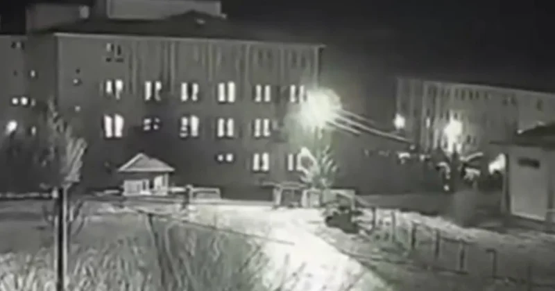 Elektrik arızası nedeniyle geri dönmeye çalışıyordu! İşte uçağın düşme anı Sözcü Gazetesi