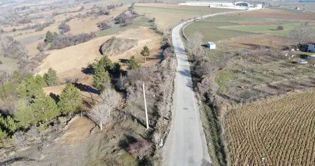 Kastamonu haberleri Kastamonu da benim arazim diyerek 50 köye ulaşım sağlayan yolu kestirdi 23 Aralık 2025