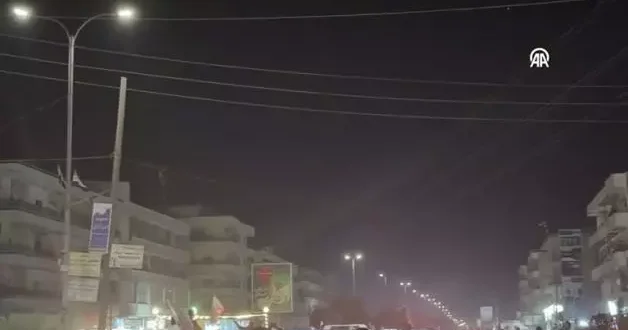 Suriye de sıcak saatler! PKK/YPG sivilleri vurdu! Halk sokaklara döküldü