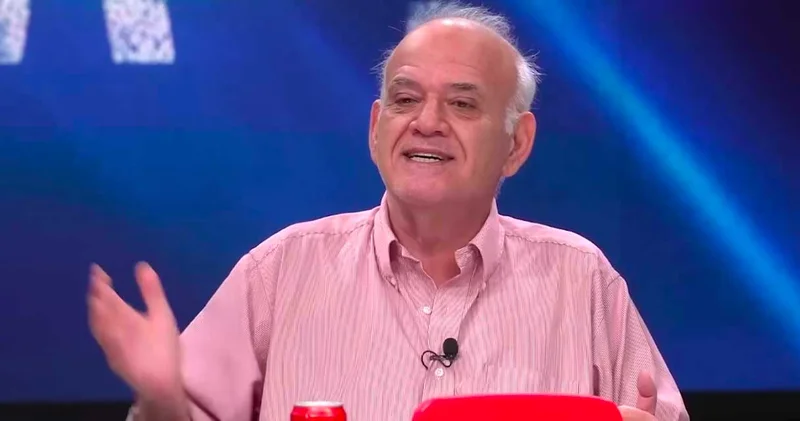 Ahmet Çakar derbideki pozisyonu açıkladı: Net penaltı