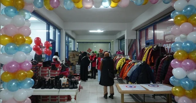 Bir bot bir mont kampanyası başladı Soğuk kış günlerinde Düzce Belediyesi sıcaklığı Düzce Haberleri