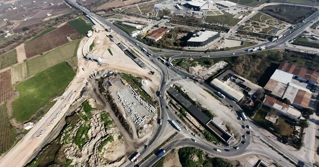 Gediz Kavşağında çalışmalar hız kesmeden devam ediyor Manisa Haberleri