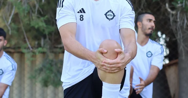 Altay da Murat Berkan yol ayrımında İzmir Haberleri