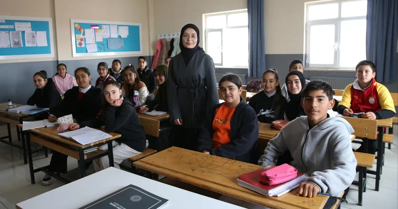 Gönüllü öğretmenler 20 öğrenciyi okula kazandırdı