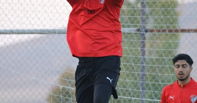 Elazığspor da kaleci Muammer e kulüp bulması için izin verildi Elazığ Haberleri