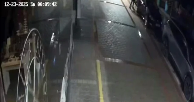 20 ye yakın aracın lastiklerini patlatıp, zararını karşıladı Antalya Haberleri