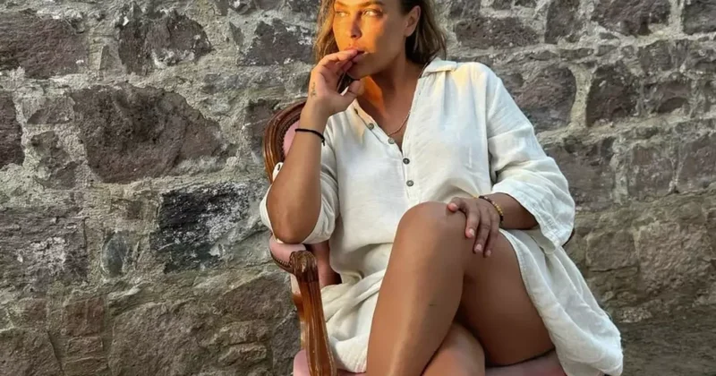 Fren yerine gaza bastı iddiası! Hülya Avşar dan olay kaza açıklaması