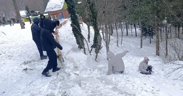 Yarıyıl tatilinde çocuklar Kartepe keyfi yaşadı Bilecik Haberleri