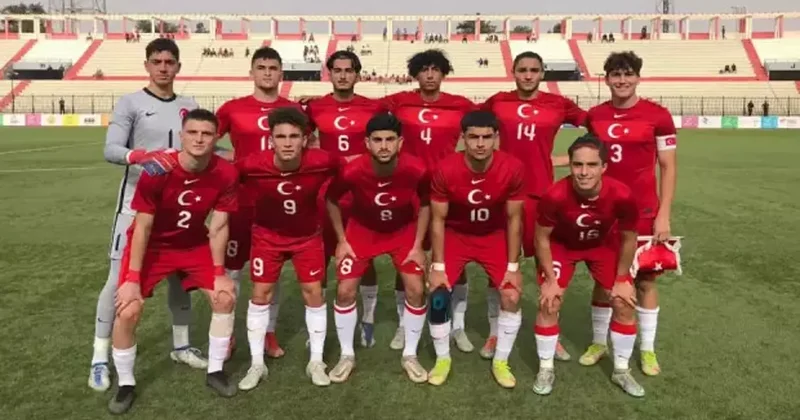 19 luk Türk yıldız resmen Juventus ta! Kenan Yıldız la takım arkadaşı oldular