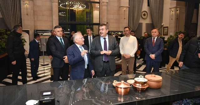 Bakan Tekin den Kayseri ye gastronomi övgüsü Kayseri Haberleri