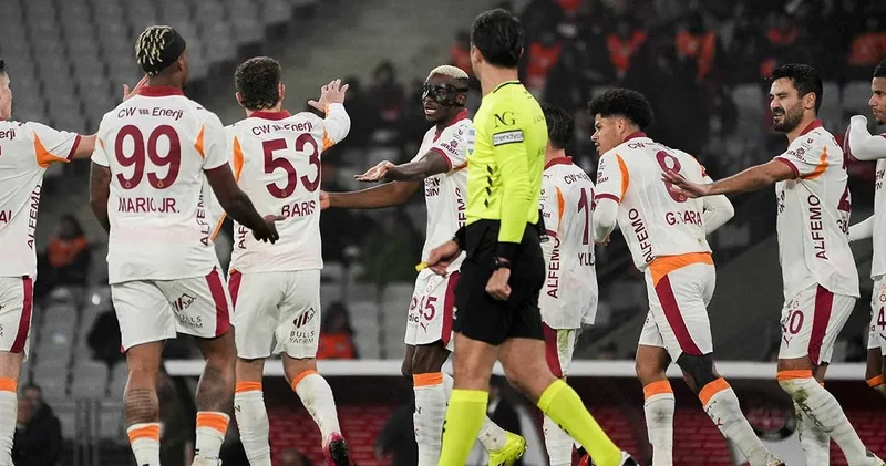 Galatasaray Karagümrük ü 3 golle geçti: Liderliği bırakmadı