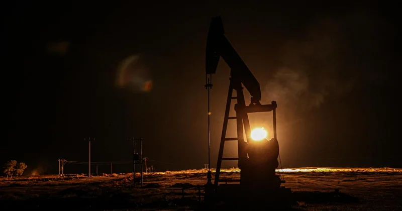 Terör örgütü YPG den alınan bölgelerde petrol çıkarılmaya başlandı