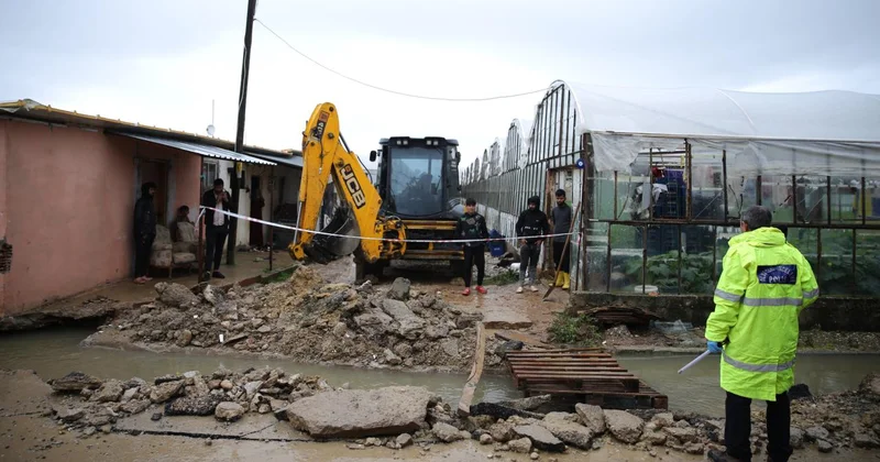 Oyun oynarken kanala düşen çocuk hayatını kaybetti