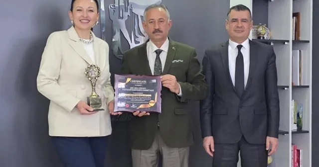 Eskişehir deki öğretmene 2026 Yılının Yenilikçi Öğretmeni ödülü Eskişehir Haberleri