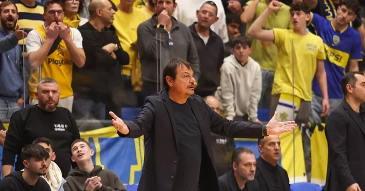 TBF den Ergin Ataman için açıklama! Çirkin tezahüratları esefle kınıyoruz