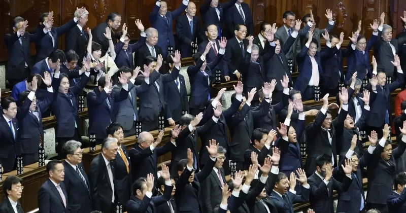 Japonya da hükümet düştü, ülke erken seçime gidiyor