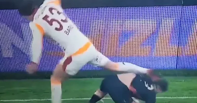 Barış Alper in faulü sonrası kırmızı kart itirazı!