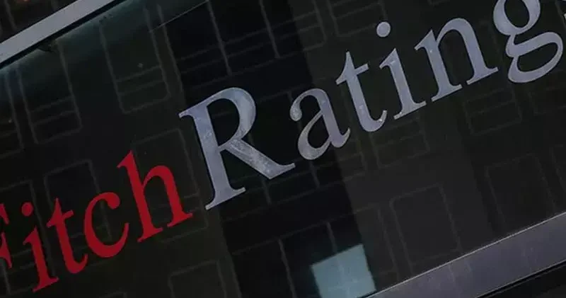 Fitch, Türkiye nin kredi notu görünümünü pozitife çevirdi