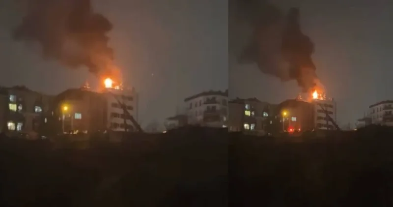 Kağıthane de yangın paniği! 4 katlı binanın çatısı alev alev yandı