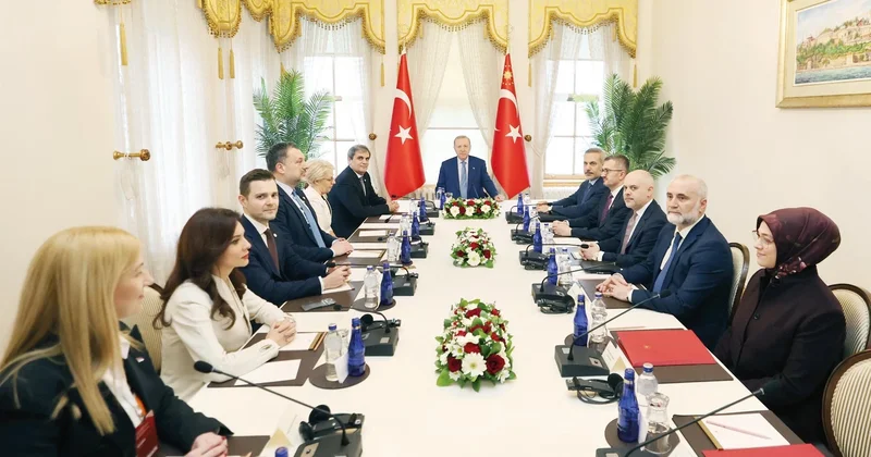 Dolmabahçe’de ‘barış’ mesaisi