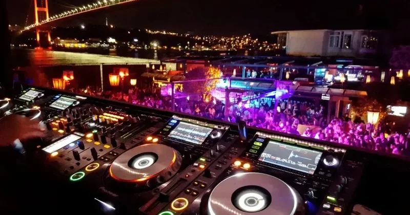 İstanbul gece hayatında alarm! Garsonlar gözünü dört açtı Sözcü Gazetesi