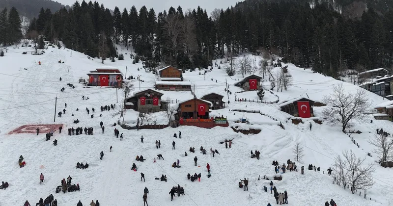 Rize de 18. Kardan Adam Kış Festivali başladı