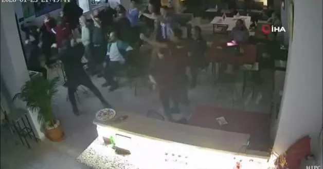 Trabzonspor taraftarlarının galibiyet sevinci kameraya yansıdı