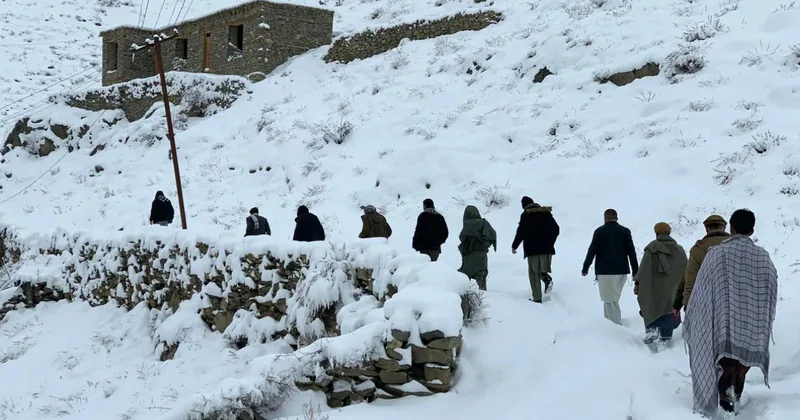 Afganistan da kar ve yağmur felaketi: 61 ölü