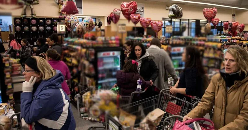 Tarihi fırtına geliyor haberini duyan marketlere koştu!