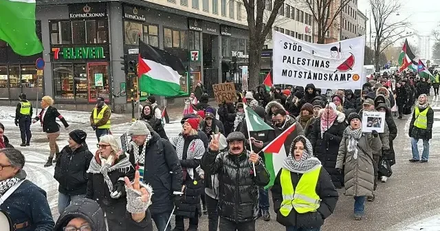 İsrail in Gazze ye saldırıları İsveç te protesto edildi VİDEO İZLE