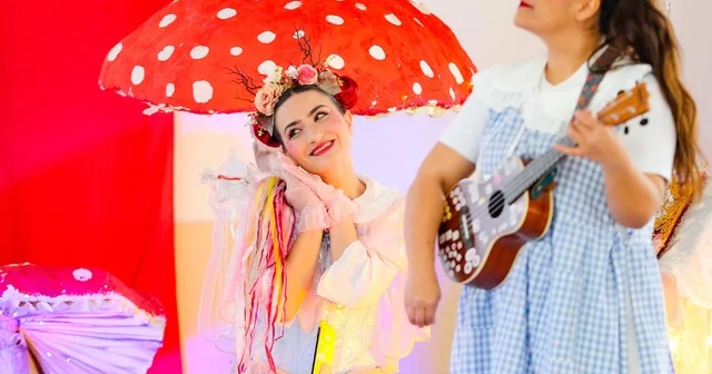 Birlikte parlayalım minik izleyicileriyle buluşuyor Aliağa Belediyesi Orman Tiyatrosu ilk oyunuyla sahnede İzmir Haberleri