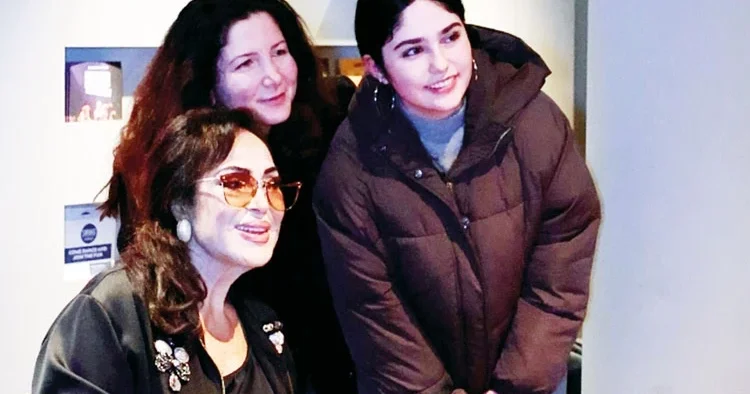 Sevgi hiçbir zaman uzak değildir