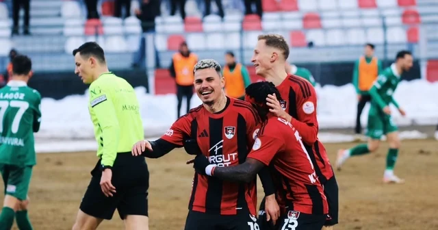 Trendyol 1. Lig: Vanspor FK: 3 Iğdır FK: 0 Van Haberleri