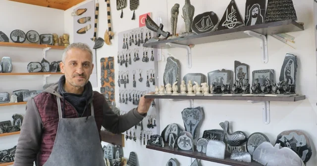 Hobi olarak başladığı mesleğinde 25 yıldır ekmeğini taştan çıkarıyor Hatay Haberleri