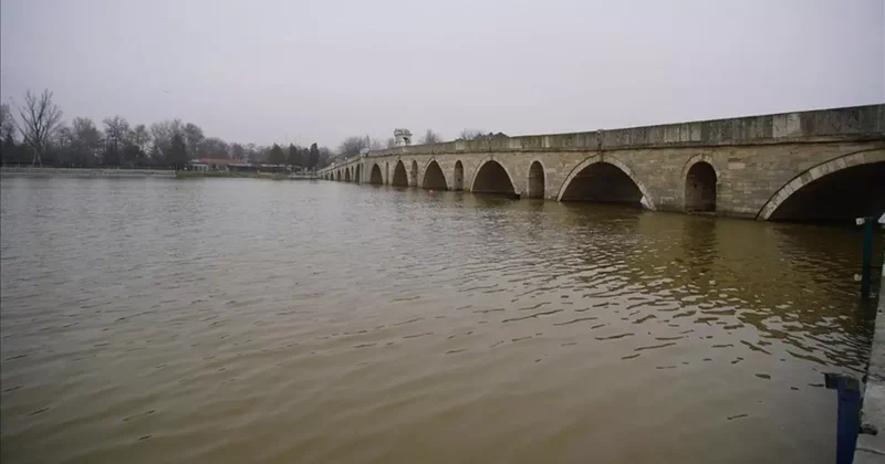 Meriç ve Tunca nehirlerinde debi yağışlarla yükseldi