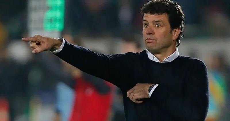 Teknik direktörün görevine son verir vermez anında yenisini açıkladılar