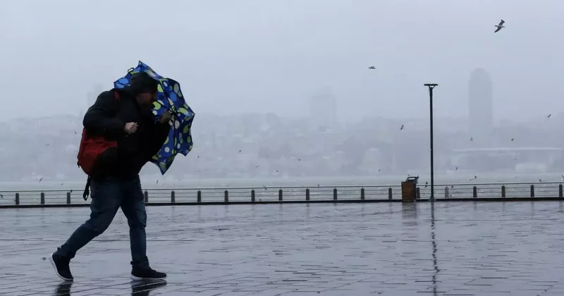 Meteoroloji İstanbul için saat verdi! Sıcaklıklar düşecek, yağış günlerce sürecek
