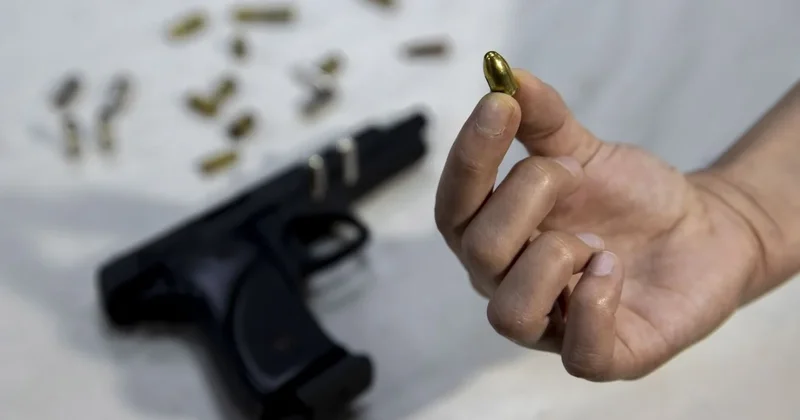 Adana da çeteler var dedi doktoru masasına mermi bırakarak tehdit etti Sözcü Gazetesi