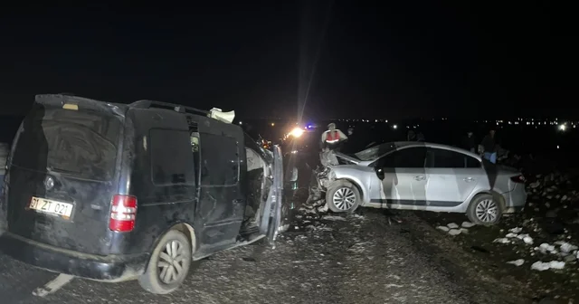 Diyarbakır da iki otomobilin çarpıştığı kazada ölü sayısı 5 e yükseldi Diyarbakır Haberleri