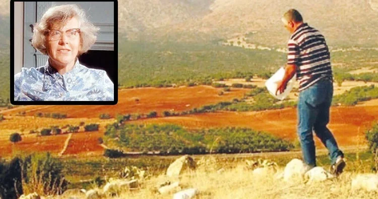 Arkeolog Mellink’in külleri keşfettiği tümülüste