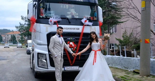 TIR, gelin arabası oldu Edirne Haberleri
