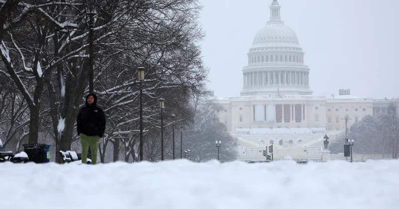 ABD de rekor kar yağışı: 5 binden fazla uçuş iptal edildi