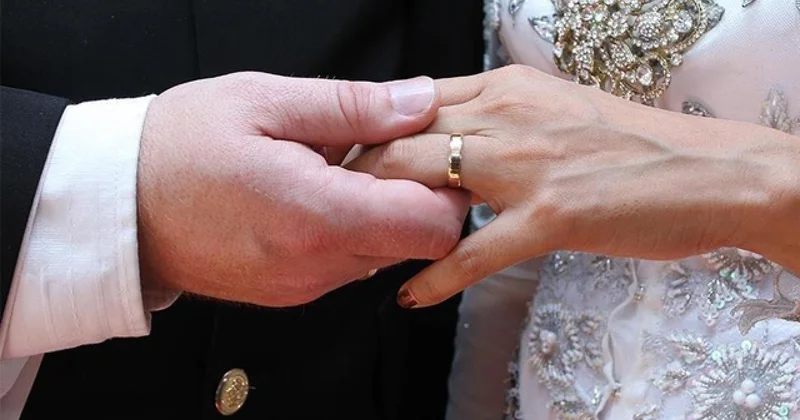 Türkiye de geçen yıl yarım milyondan fazla çift evlendi