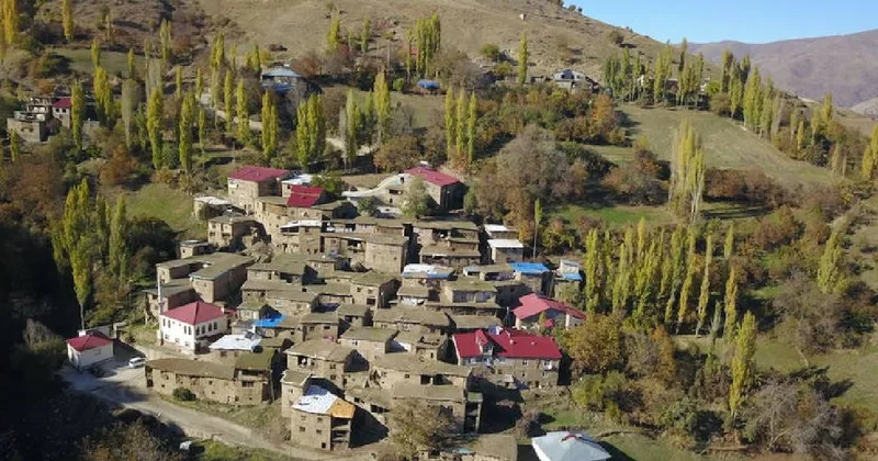 Türkiye nin en küçük köyü: Tek başına yaşıyor hem muhtar hem seçmen Sözcü Gazetesi