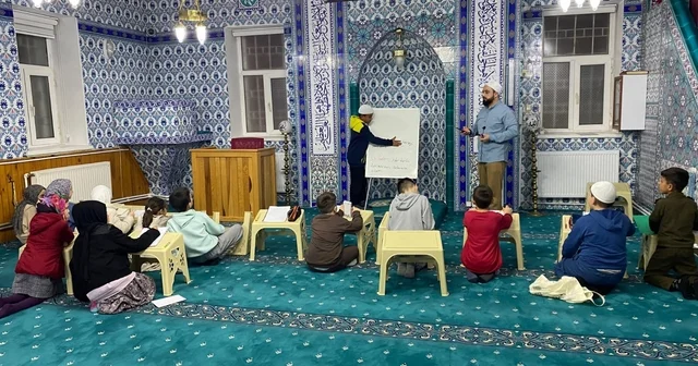 Kırka da Ramazan neşesi: Camiler çocuklarla çiçek açtı Eskişehir Haberleri