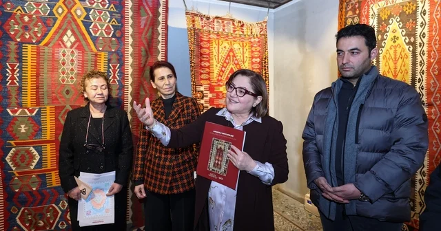 Gaziantep te Anadolu seccadelerinin hikayesinin yer aldığı sergi ziyarete açıldı Koleksiyoner Söylemez in eserlerinden oluşan sergi 30 Mart a kadar açık Gaziantep Haberleri