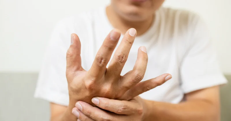 Geçmeyen el ve ayak karıncalanması hastalık sinyali mi?
